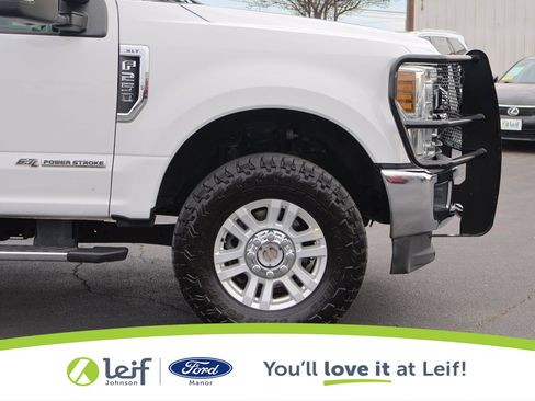 Used 2018 Ford F250 XLT w/ XLT Value Package image 11