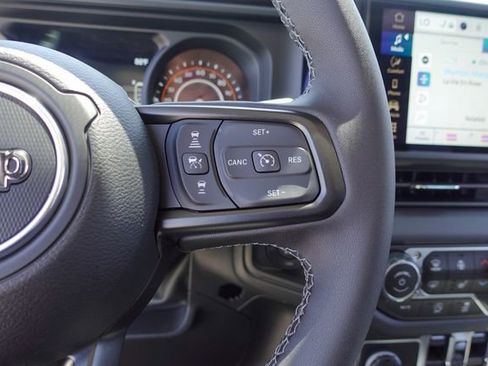 New 2025 Jeep Gladiator Sport image 20