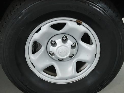 Used 2023 Toyota Tacoma SR AWD/4WD image 10