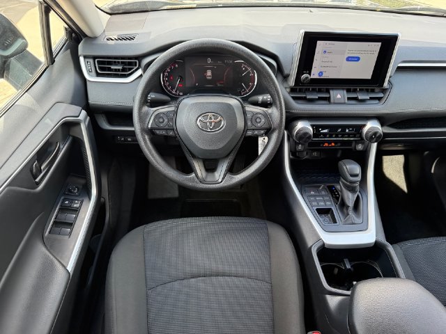 Used 2025 Toyota RAV4 LE AWD/4WD image 20