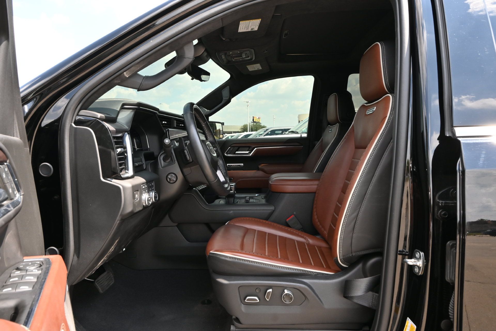 Used 2024 GMC Sierra 1500 Denali Ultimate AWD/4WD image 19