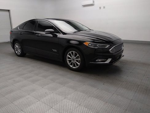 Used 2018 Ford Fusion Energi Platinum image 13