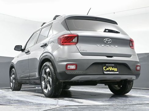 Used 2023 Hyundai Venue SEL image 50