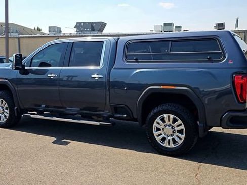 Used 2020 GMC Sierra 2500 Denali w/ Denali Ultimate Package AWD/4WD image 7
