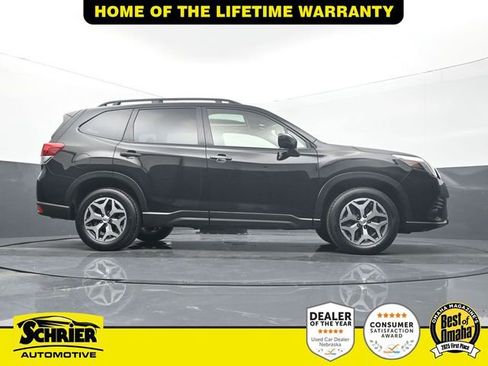 Used 2024 Subaru Forester Premium image 54