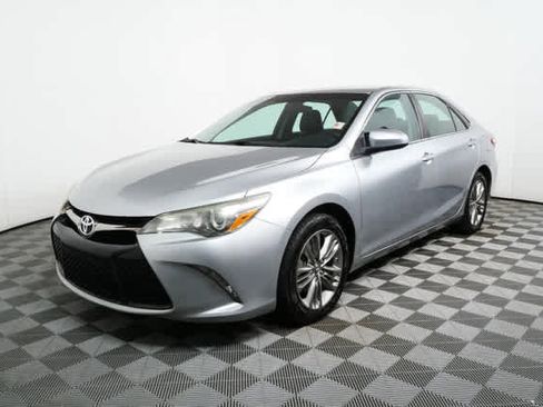 Used 2016 Toyota Camry SE image 26