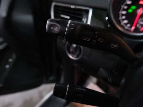 Used 2018 Mercedes-Benz GLS 550 4MATIC image 46