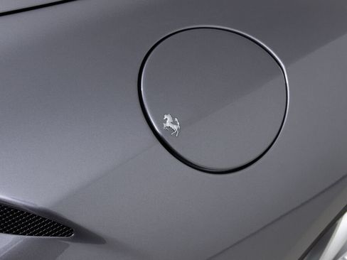 Used 2021 Ferrari 812 GTS RWD image 21