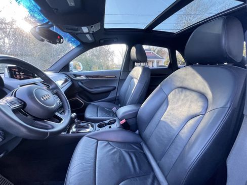 Used 2015 Audi Q3 2.0T Prestige w/ Prestige Package image 7