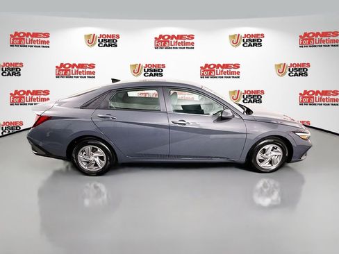 Certified 2024 Hyundai Elantra SE image 16