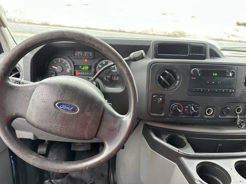 Used 2012 Ford E-350 and Econoline 350 Super Duty w/ PWR Locks & Windows Group image 16