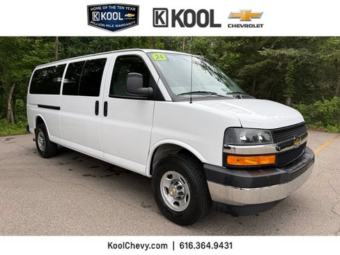 Used 2024 Chevrolet Express 3500 LT w/ LT Preferred Equipment Group RWD image 1