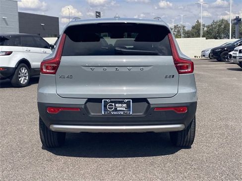 New 2025 Volvo XC40 B5 Core w/ Protection Package Premier image 8