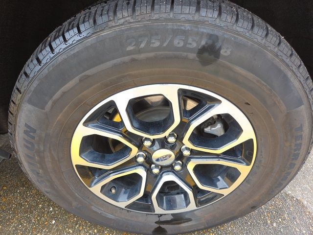 Used 2024 Ford Expedition Max XLT RWD image 13