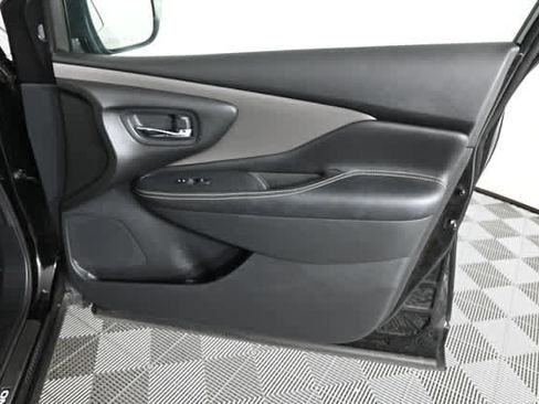Used 2024 Nissan Murano SV w/ SV Midnight Edition Package AWD/4WD image 9