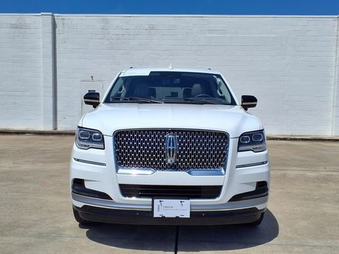 Certified 2023 Lincoln Navigator Reserve AWD/4WD image 18