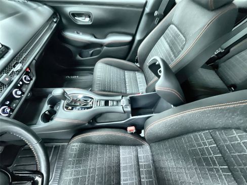 Certified 2025 Honda HR-V Sport image 17