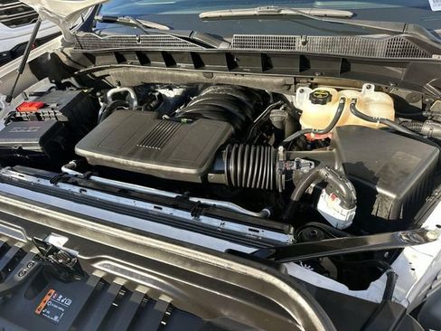 Used 2025 GMC Sierra 1500 SLT image 29