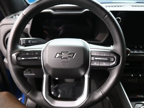 Used 2025 Chevrolet Colorado Trail Boss AWD/4WD image 14