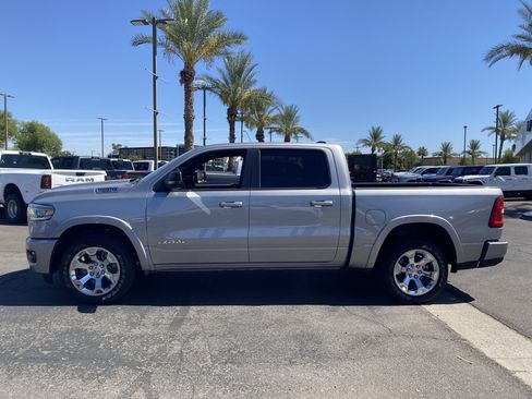 Used 2025 RAM 1500 Big Horn AWD/4WD image 3