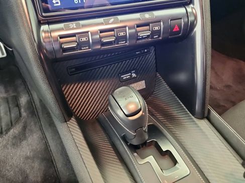 Used 2015 Nissan GT-R Premium AWD/4WD image 37