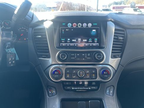 Used 2018 Chevrolet Tahoe LT image 17