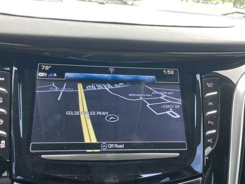 Used 2020 Cadillac Escalade Premium Luxury AWD/4WD image 10