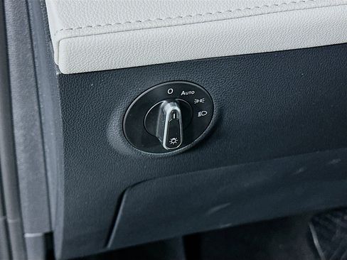 Used 2025 Volkswagen Taos S image 17