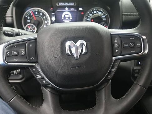 Used 2025 RAM 1500 Laramie AWD/4WD image 15