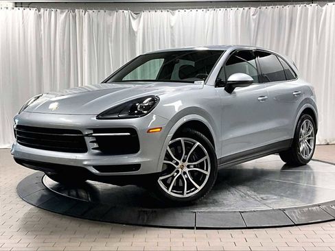 Used 2023 Porsche Cayenne image 1