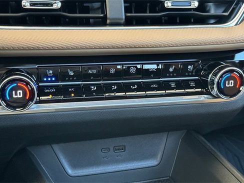 New 2026 Chevrolet Equinox ACTIV w/ Convenience Package III image 27