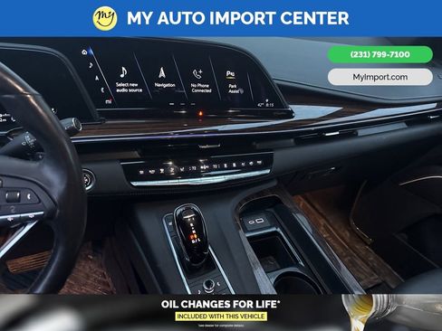 Used 2022 Cadillac Escalade ESV Luxury image 14