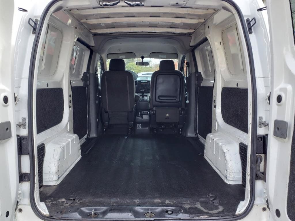 Used 2014 Nissan NV200 SV w/ Exterior Appearance Package FWD image 3