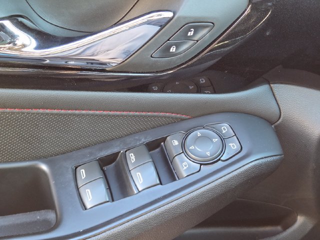 Used 2023 Chevrolet Traverse RS AWD/4WD image 28
