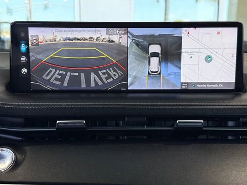 Used 2023 Genesis GV70 2.5T w/ Sport Prestige Package image 31