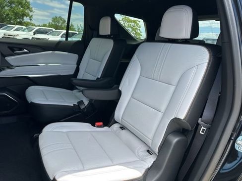 New 2025 Chevrolet Traverse High Country image 10