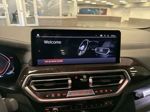 Certified 2023 BMW X4 M40i w/ Premium Package AWD/4WD image 7