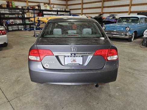 Used 2010 Honda Civic LX image 7