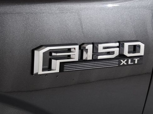 Used 2017 Ford F150 XLT w/ Equipment Group 302A Luxury AWD/4WD image 21