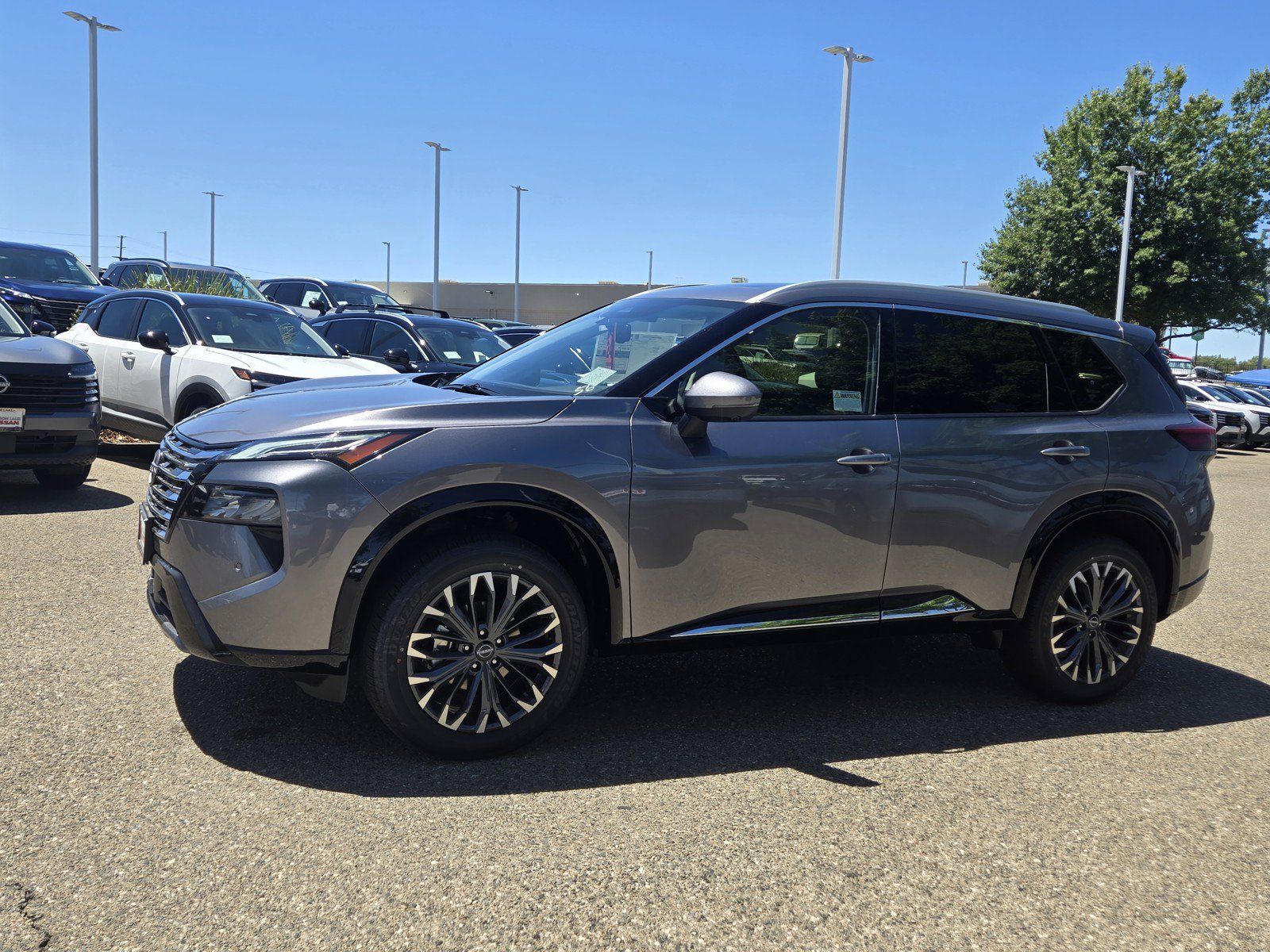 New 2026 Nissan Rogue Platinum AWD/4WD image 7