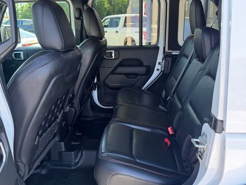 Used 2021 Jeep Wrangler Unlimited Rubicon AWD/4WD image 16
