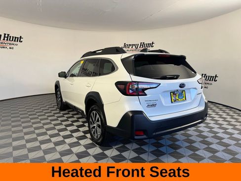 Used 2024 Subaru Outback Premium image 8