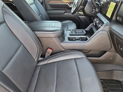 Used 2024 GMC Sierra 2500 Denali w/ Denali Reserve Package AWD/4WD image 15