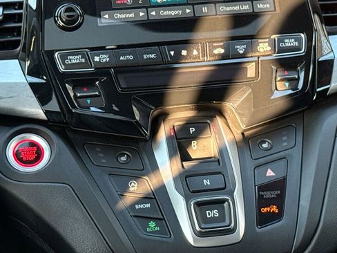 Used 2023 Honda Odyssey EX-L image 17