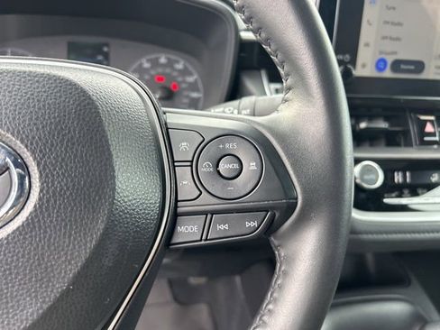 Used 2025 Toyota Corolla SE image 19