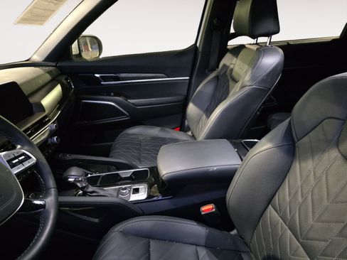 Certified 2025 Kia Telluride EX X-Line image 18