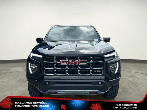 Used 2025 GMC Canyon AT4 w/ Technology Plus Package AWD/4WD image 9