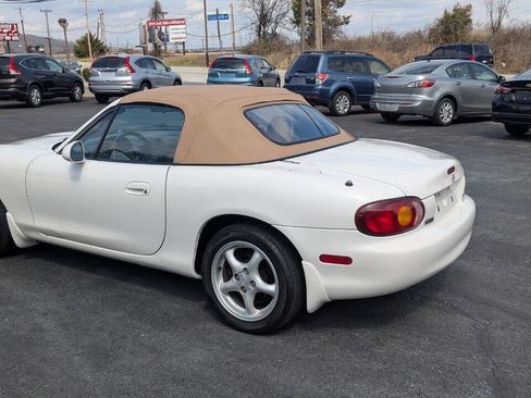 Used 1999 MAZDA MX-5 Miata image 15