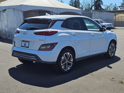 Used 2023 Hyundai Kona SE FWD image 7