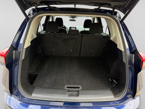 Used 2025 Nissan Rogue SV AWD/4WD image 41